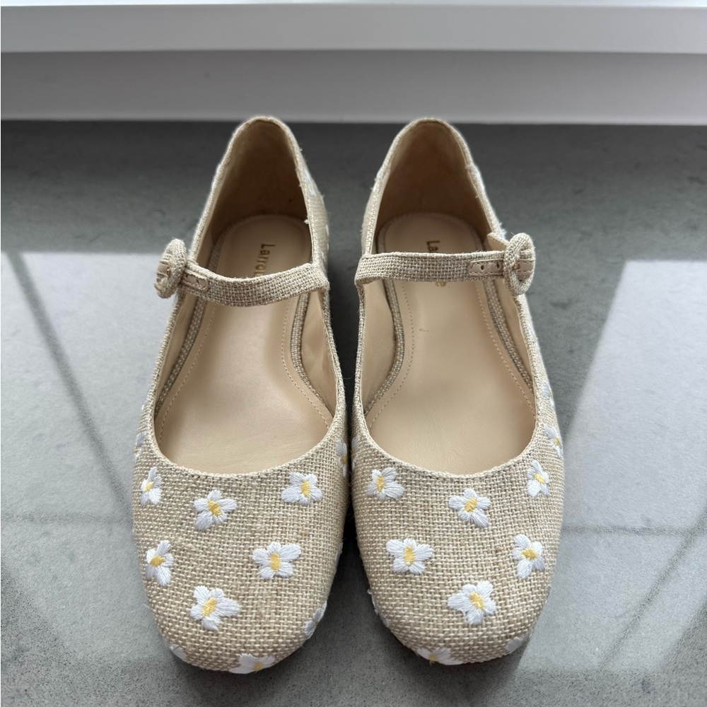 Larroude Blair Balet Flat in Embroidered Daisies